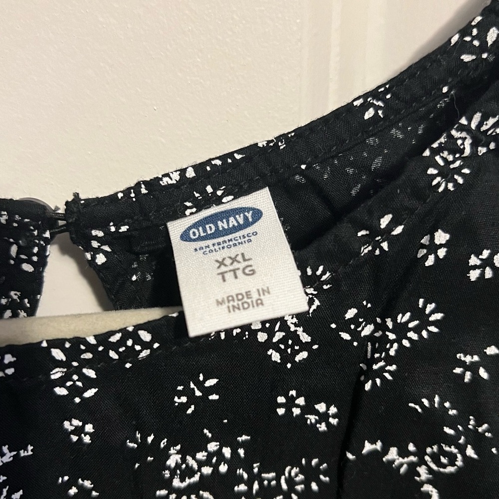Old Navy Modal Loose Fit Casual Buttoned Tank Top - Picture 2 of 6